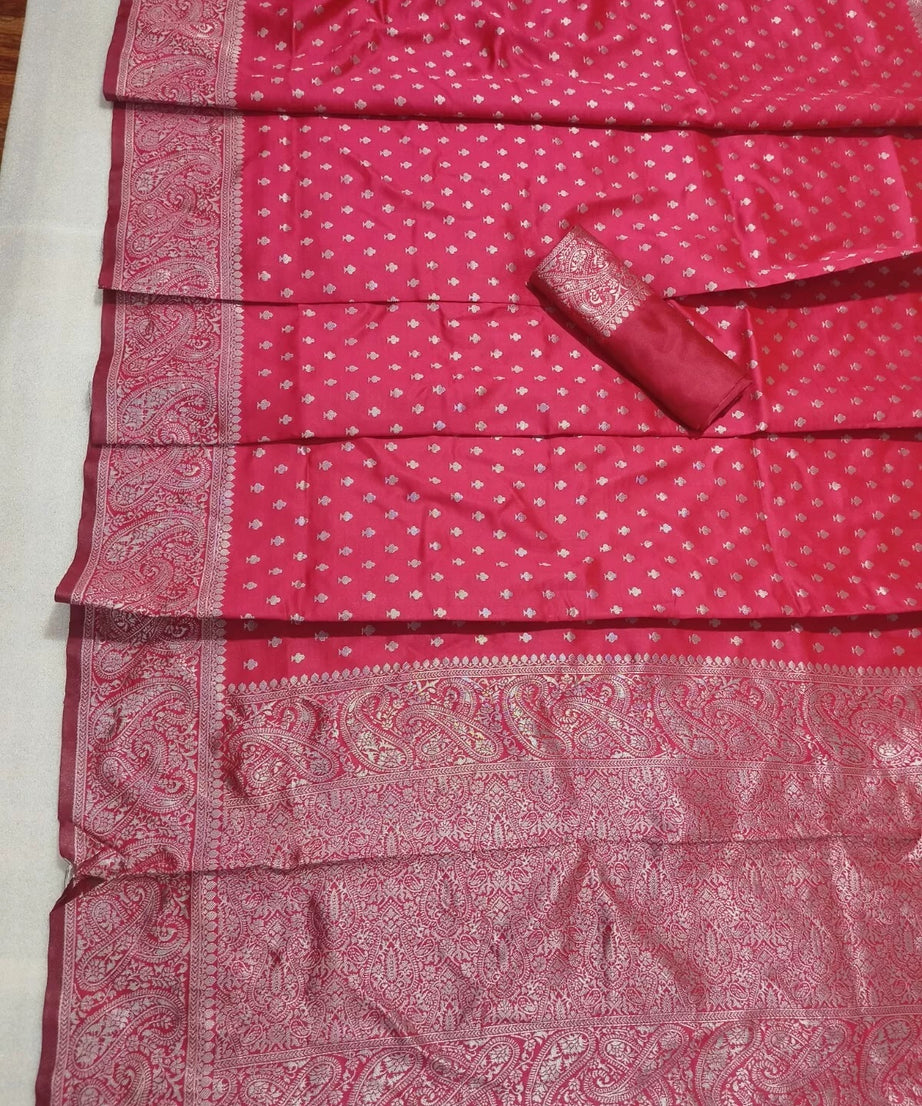 Pure Banarasi Silk Saree with Rich Pallu and Blouse Piece