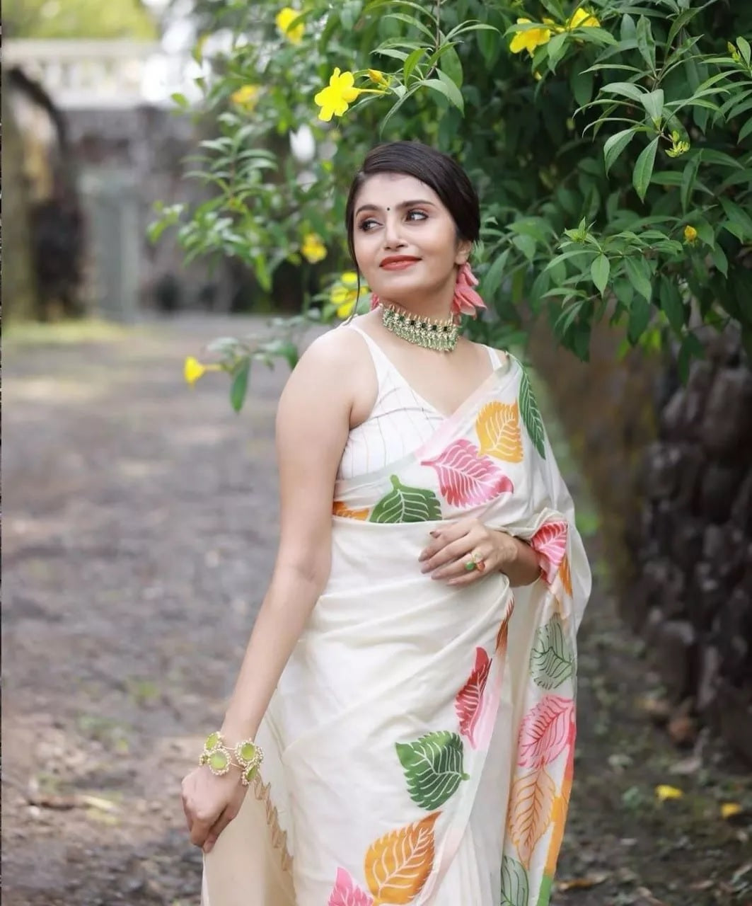 Luxurious Red Banarasi Silk Saree with Heavy Zari Border Sari & Blouse