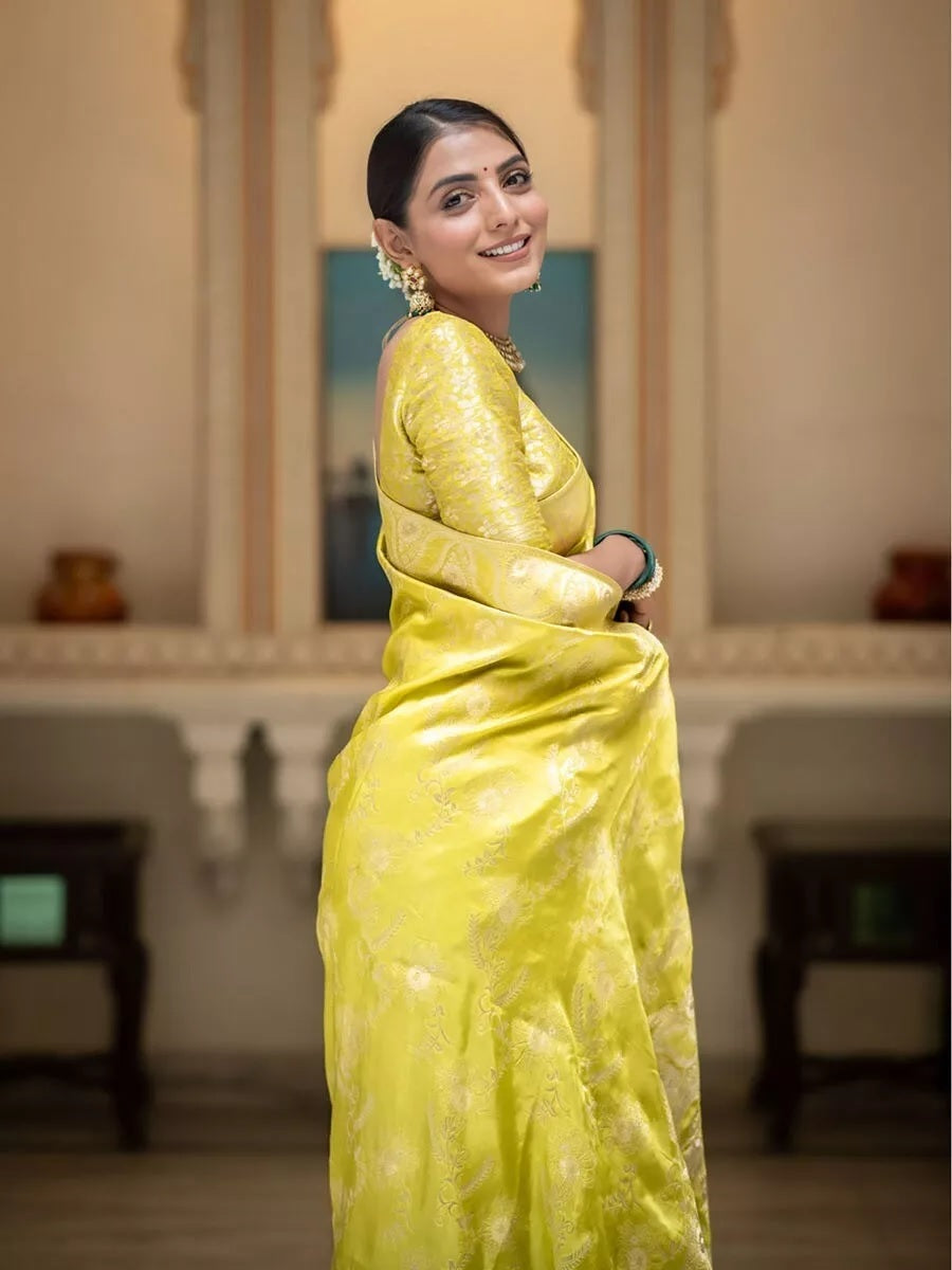 Banarasi Soft Silk Wedding Function Saree & Blouse