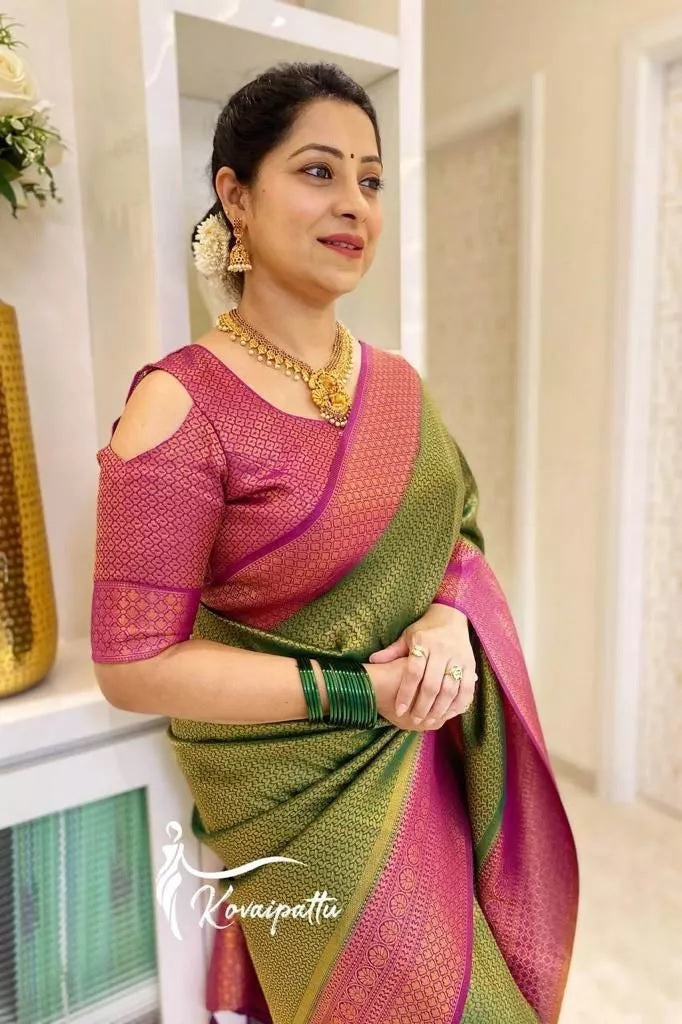 Soft Lichi Silk & Jacquard Work Saree With Blouse