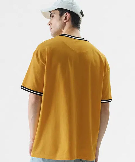 Garfield: Clingy Oversized T-Shirts
