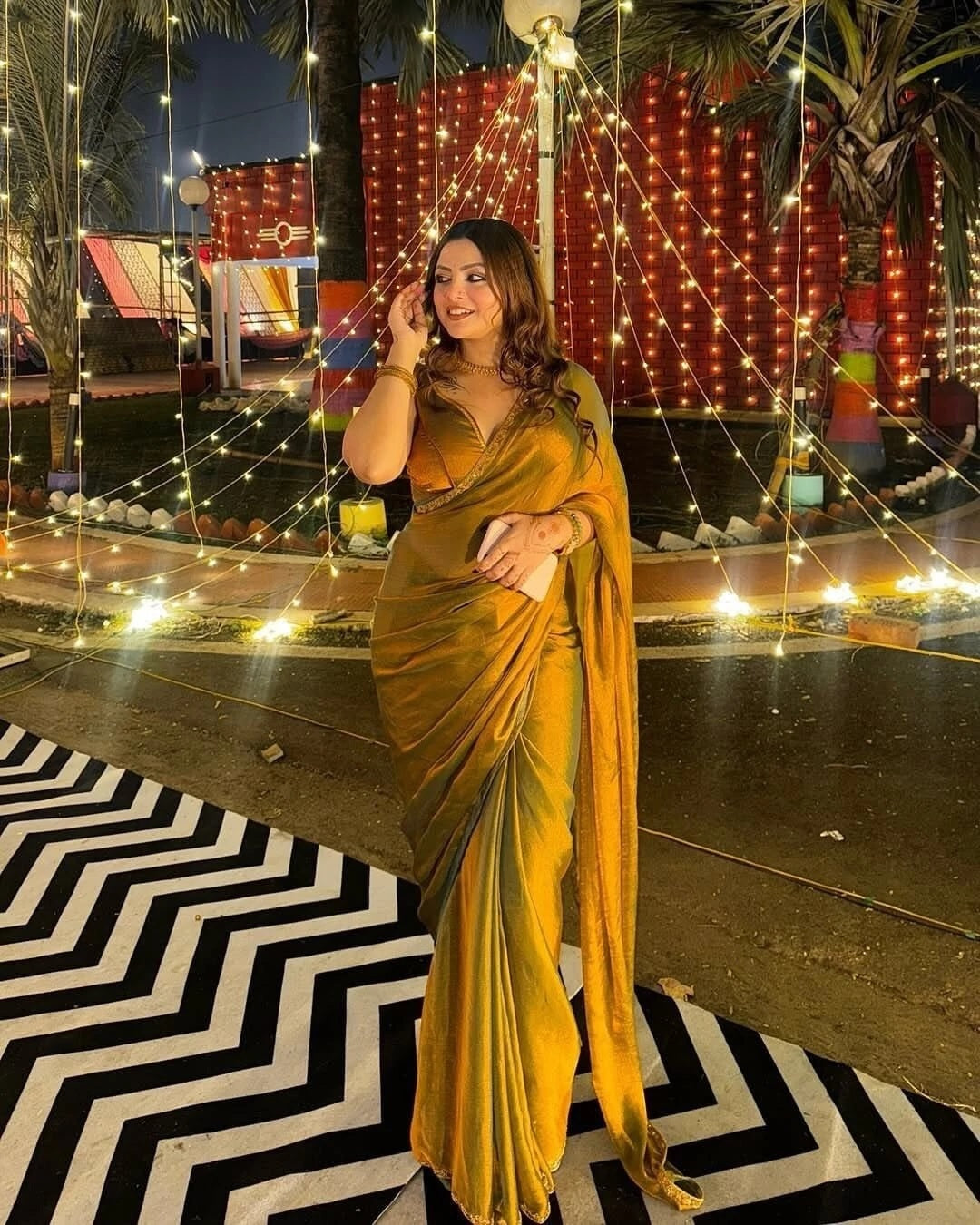 Women's Party Wear Frandy Crush Saree With Blouse 11-JR
