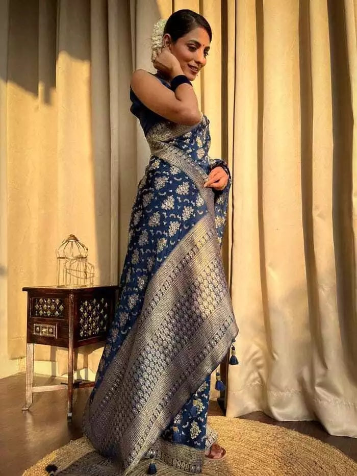 Women's Designer Banarasi Soft Silk Sari With Blouse