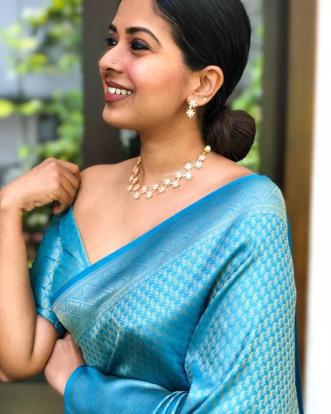 Soft Lichi Silk Cloth Saree With Blouse