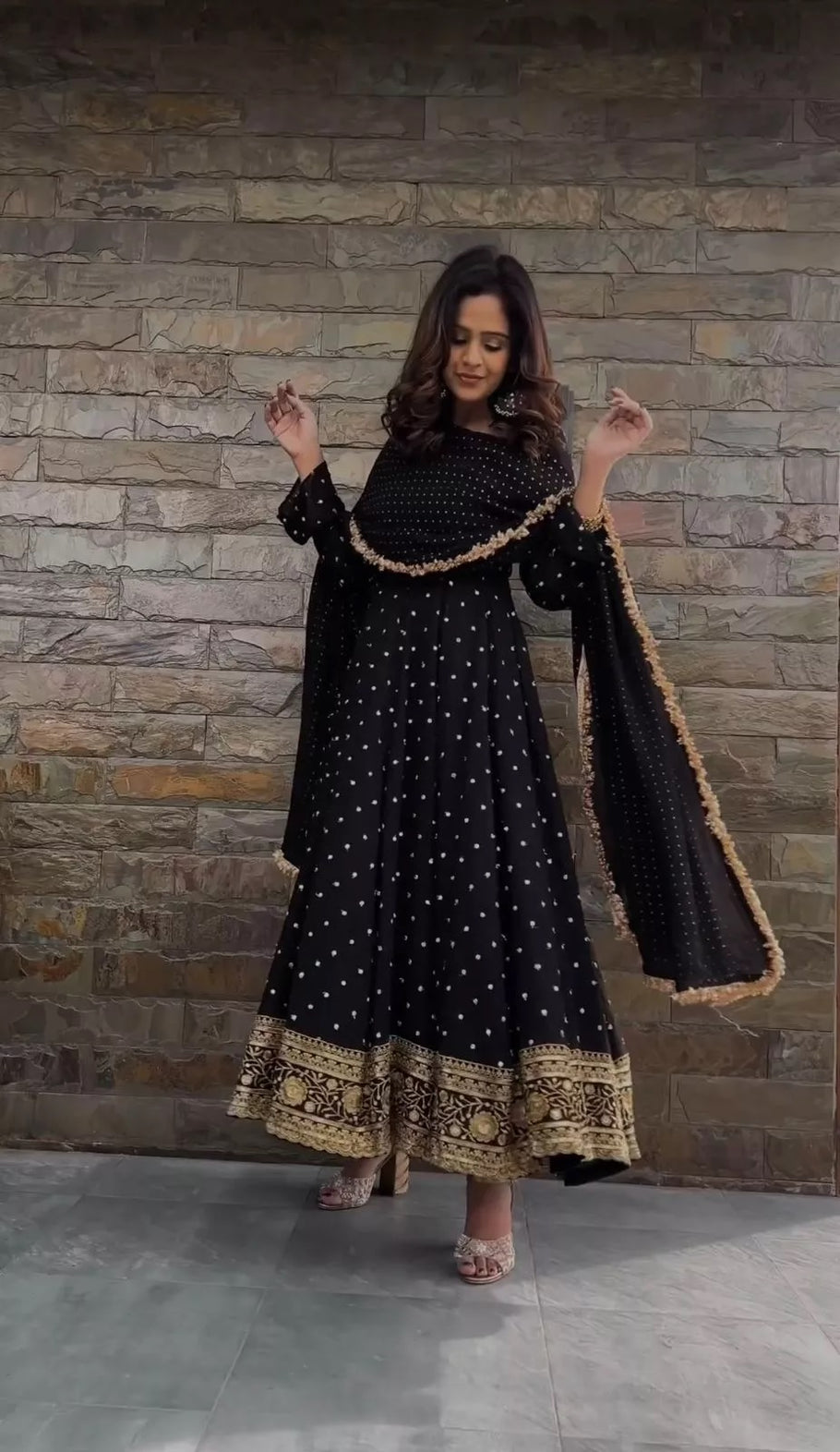 Faux Georgette With Thread Sequence Work Top Pant Dupatta