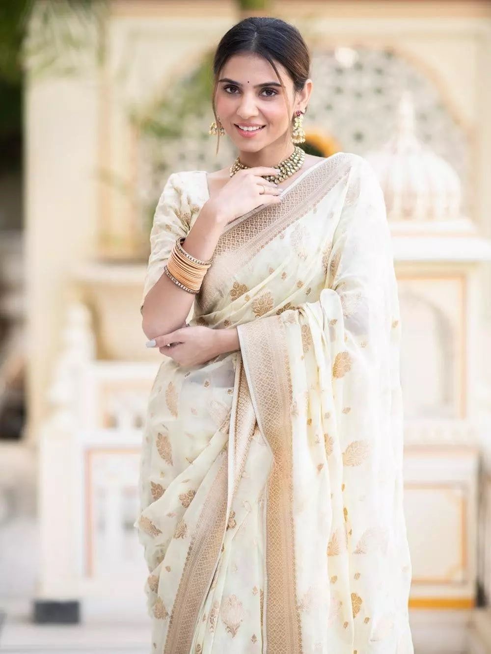 Women's Banarasi Soft Silk Saree With Blouse