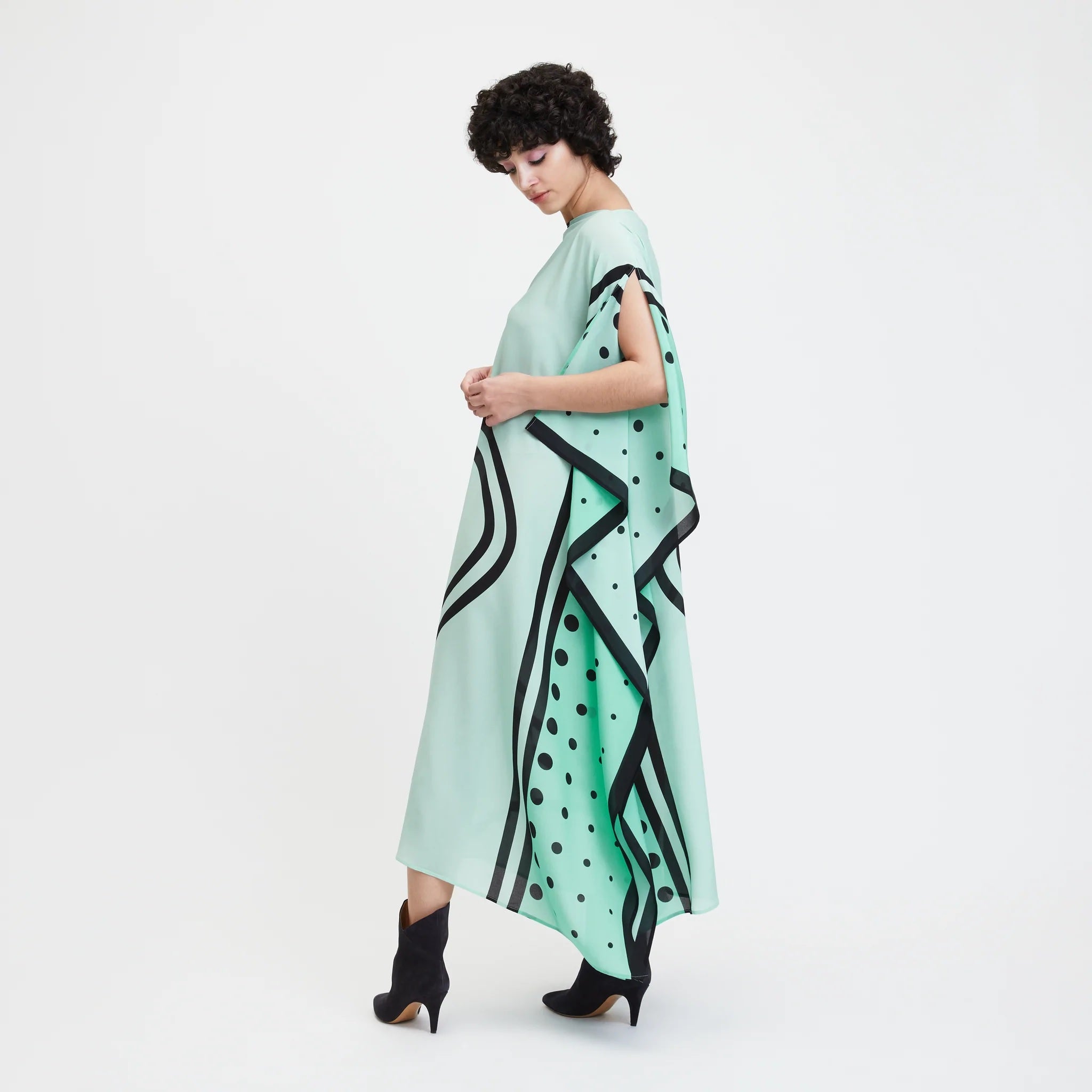 Women's Soft French Moss Kaftan - Comfortable and Chic for Casual Wear