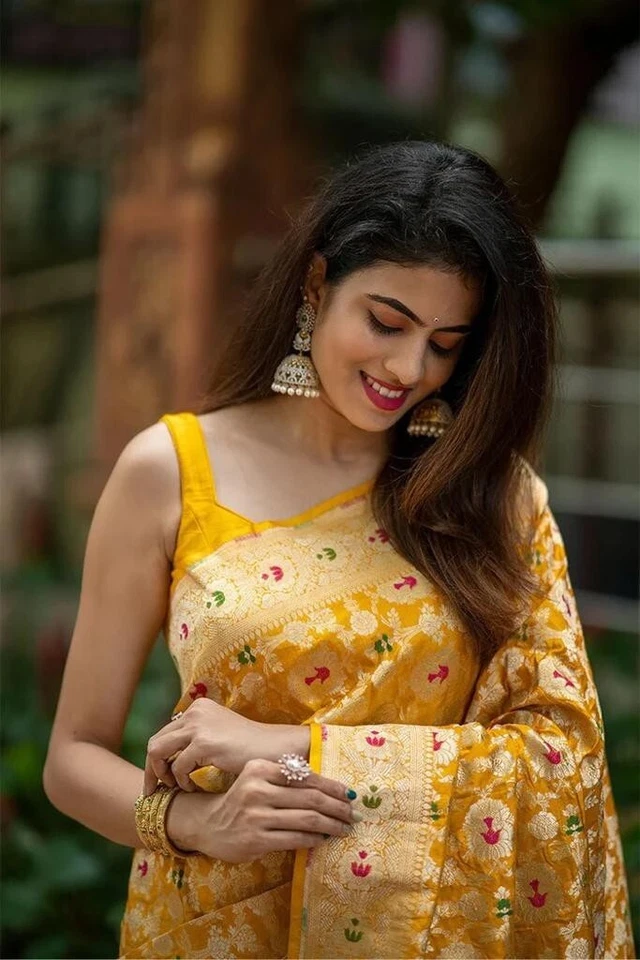 Banarasi Soft Silk Bollywood Function Wear Saree With Blouse 11-VD