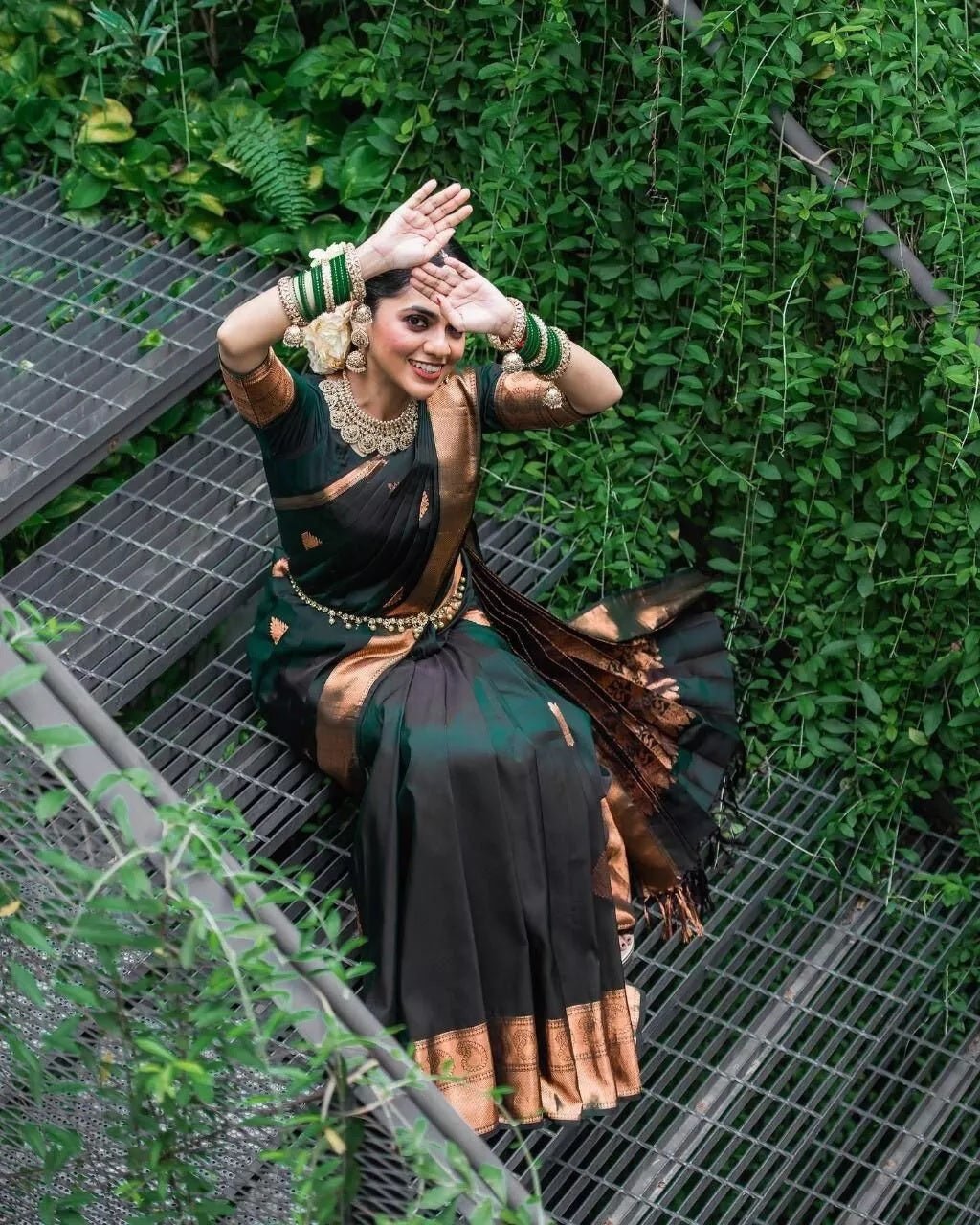 Dark Green Soft Lichi Silk Indian Beautiful Saree Blouse