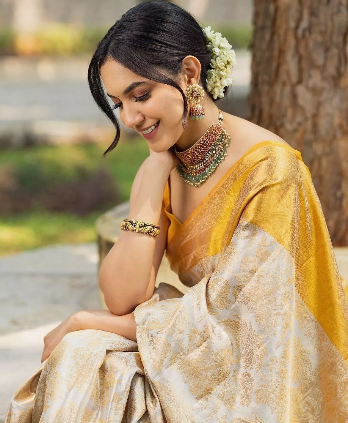 Designer Festival Collection Soft Lichi Silk Saree & Blouse