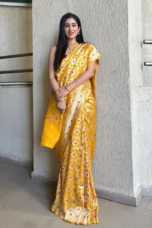 Banarasi Soft Silk Bollywood Function Wear Saree With Blouse 11-VD