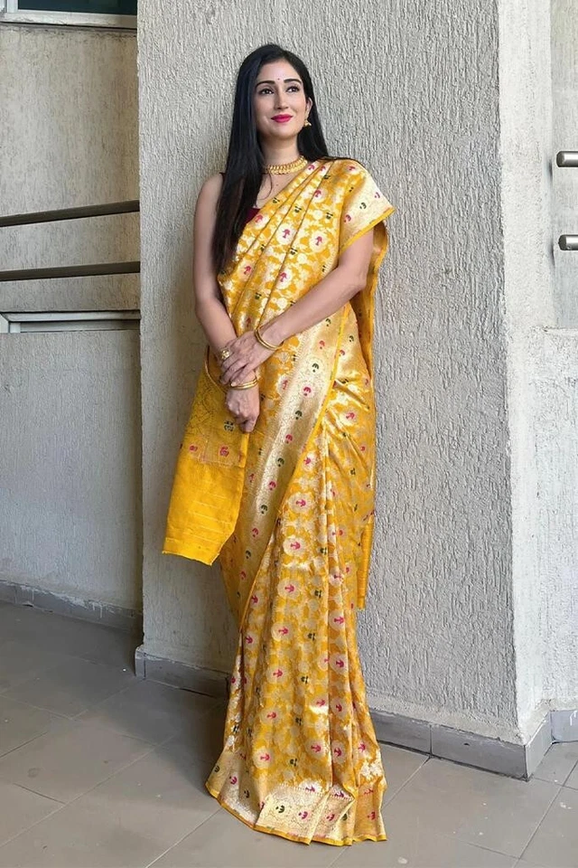 Banarasi Soft Silk Bollywood Function Wear Saree With Blouse 11-VD
