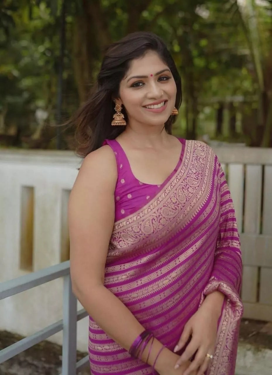 Women's Banarasi Soft Silk Saree With Blouse
