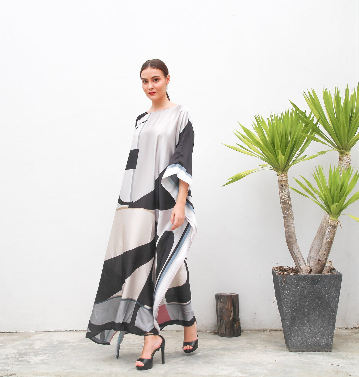 Women's Satin Silk Kaftan - Lightweight and Comfortable Caftan For Women's