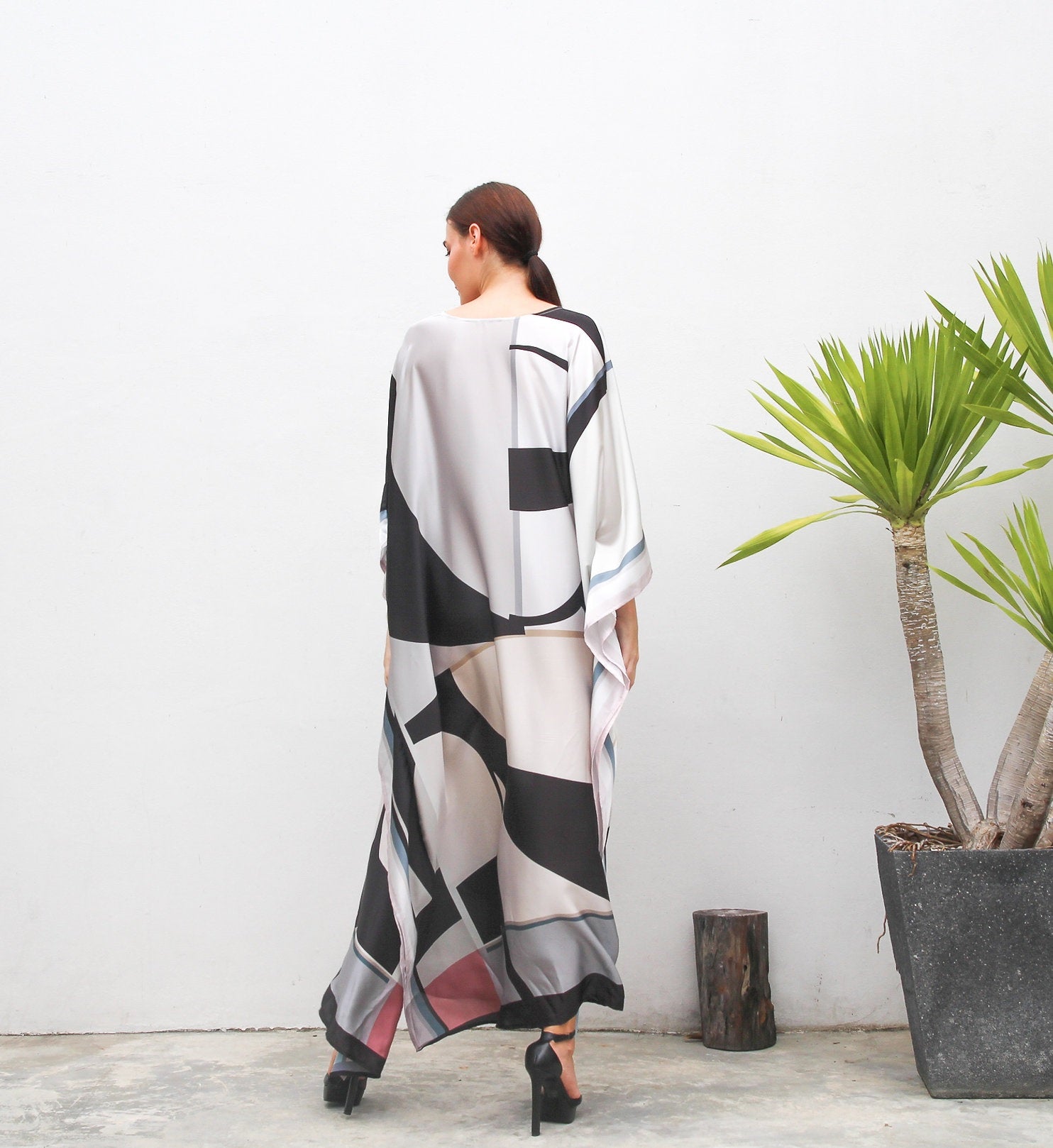 Women's Satin Silk Kaftan - Lightweight and Comfortable Caftan For Women's