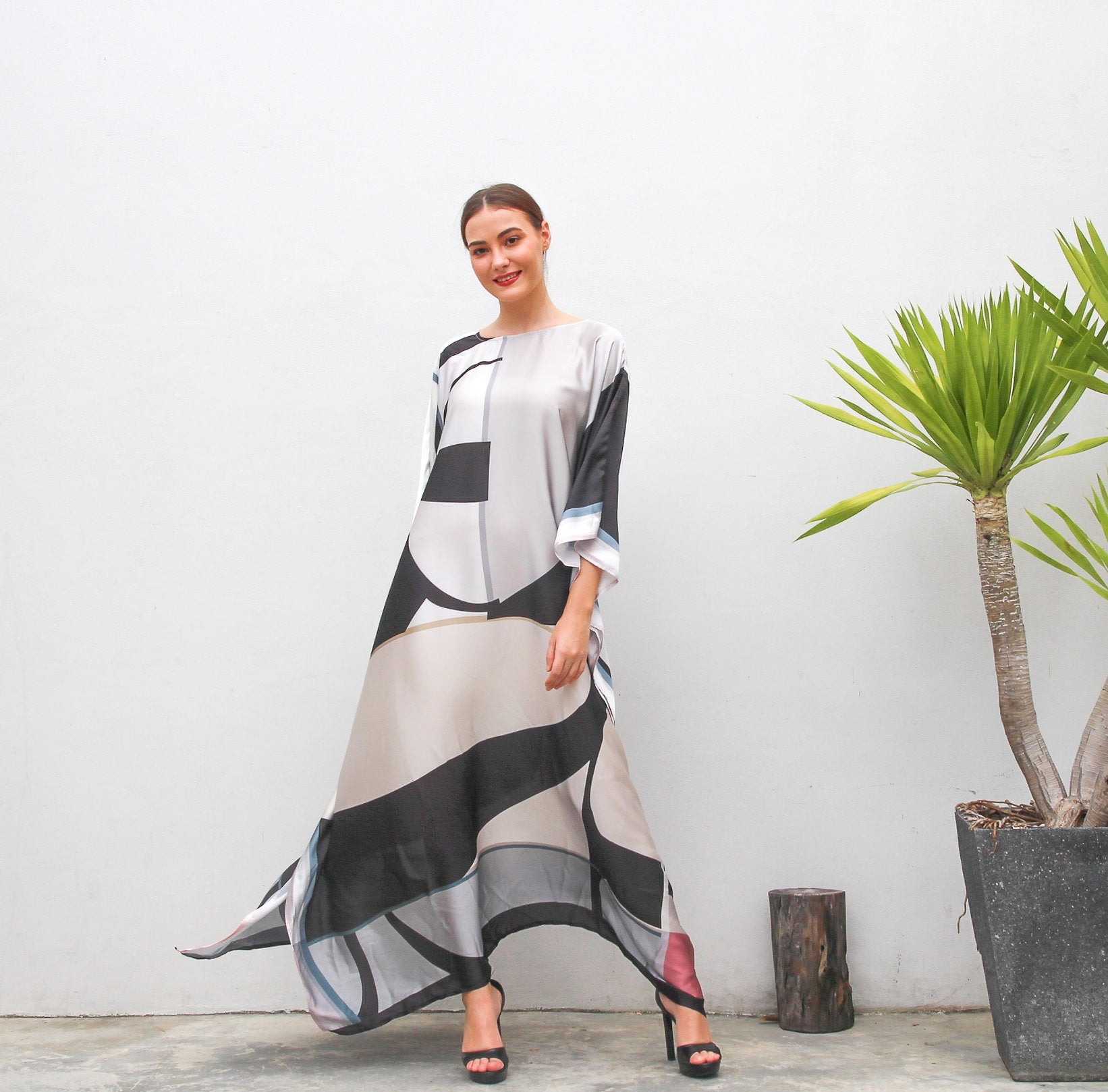 Women's Satin Silk Kaftan - Lightweight and Comfortable Caftan For Women's