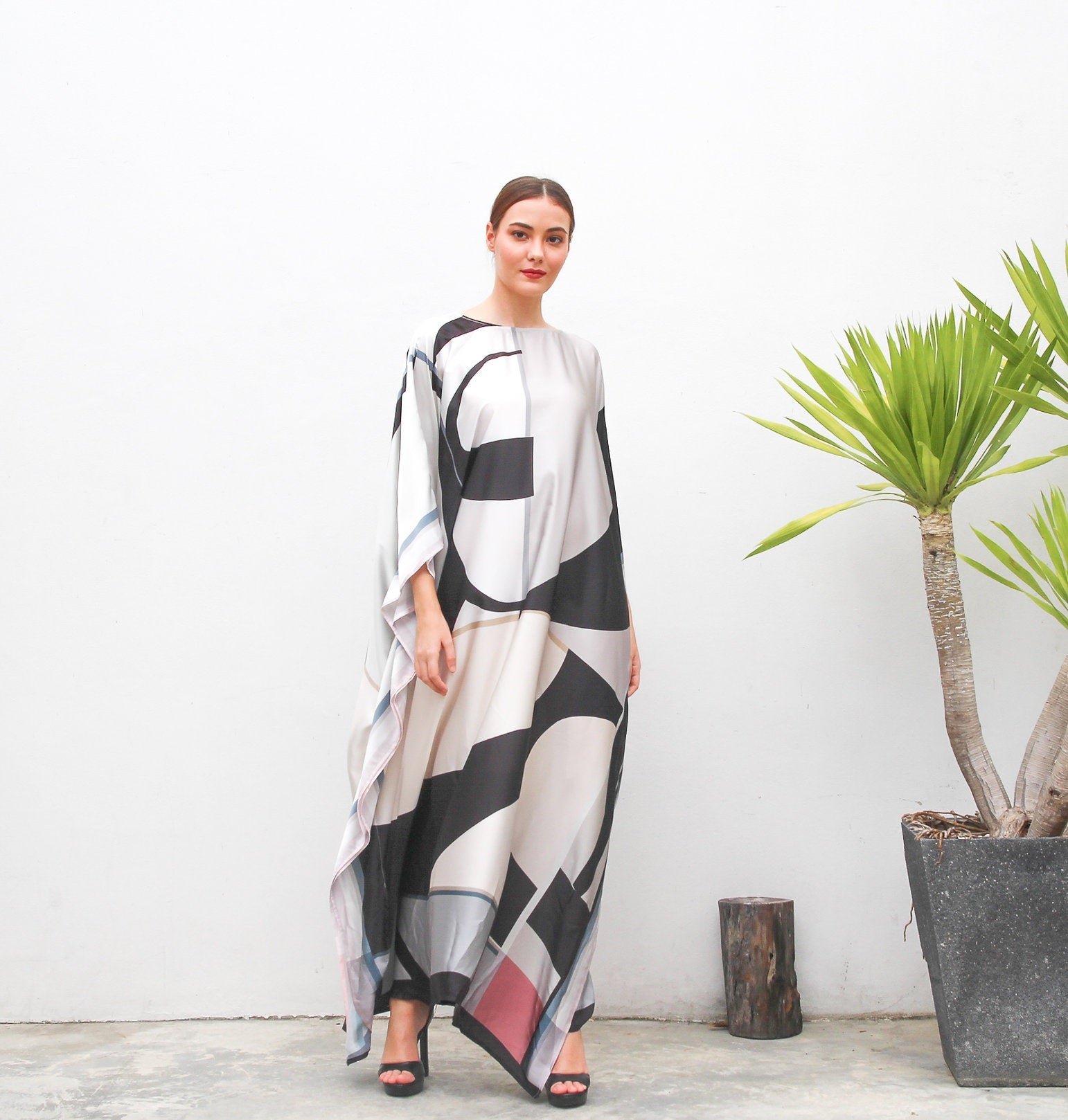 Women's Satin Silk Kaftan - Lightweight and Comfortable Caftan For Women's
