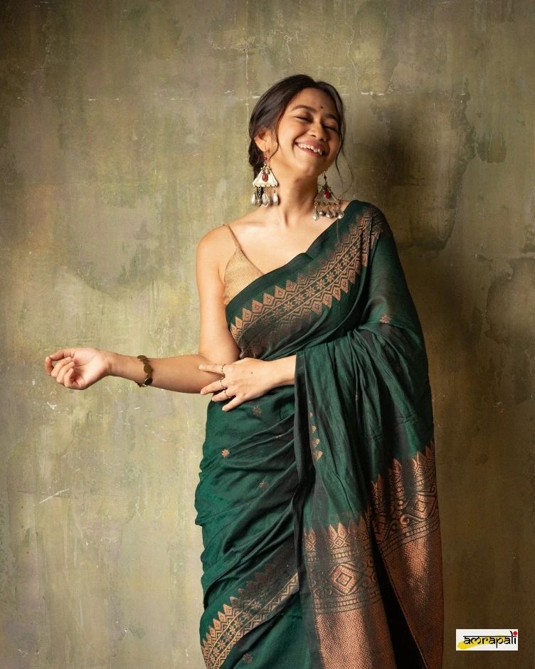 Banarasi Soft Silk Traditional Wear Wedding Sari With Blouse