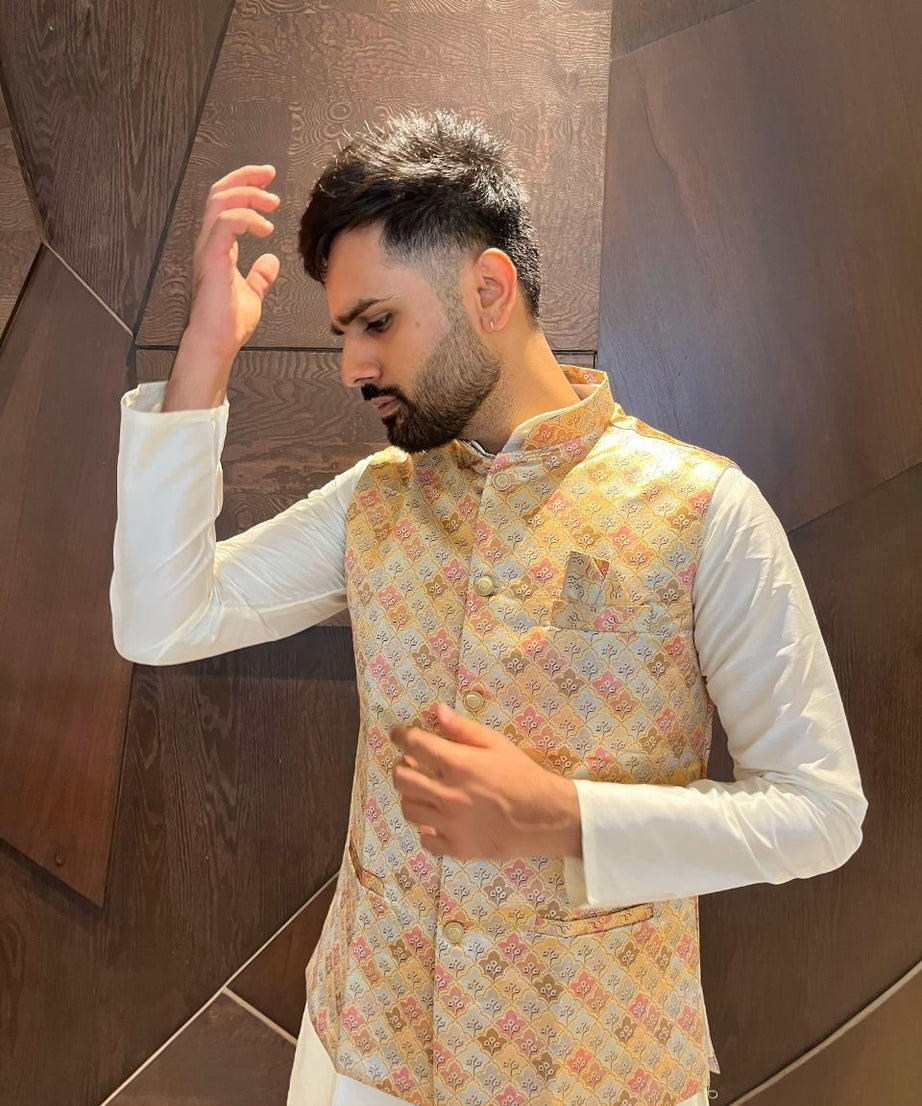 Traditional Wear Pure Cotton Kurta With Koti Set For Men's