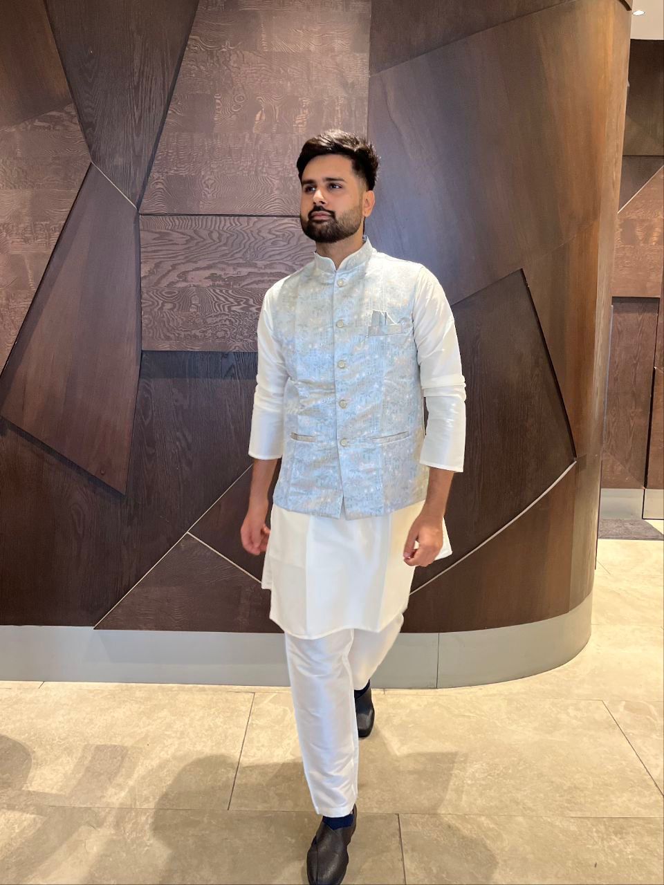 Traditional Wear Pure Cotton Kurta With Koti Set For Men's