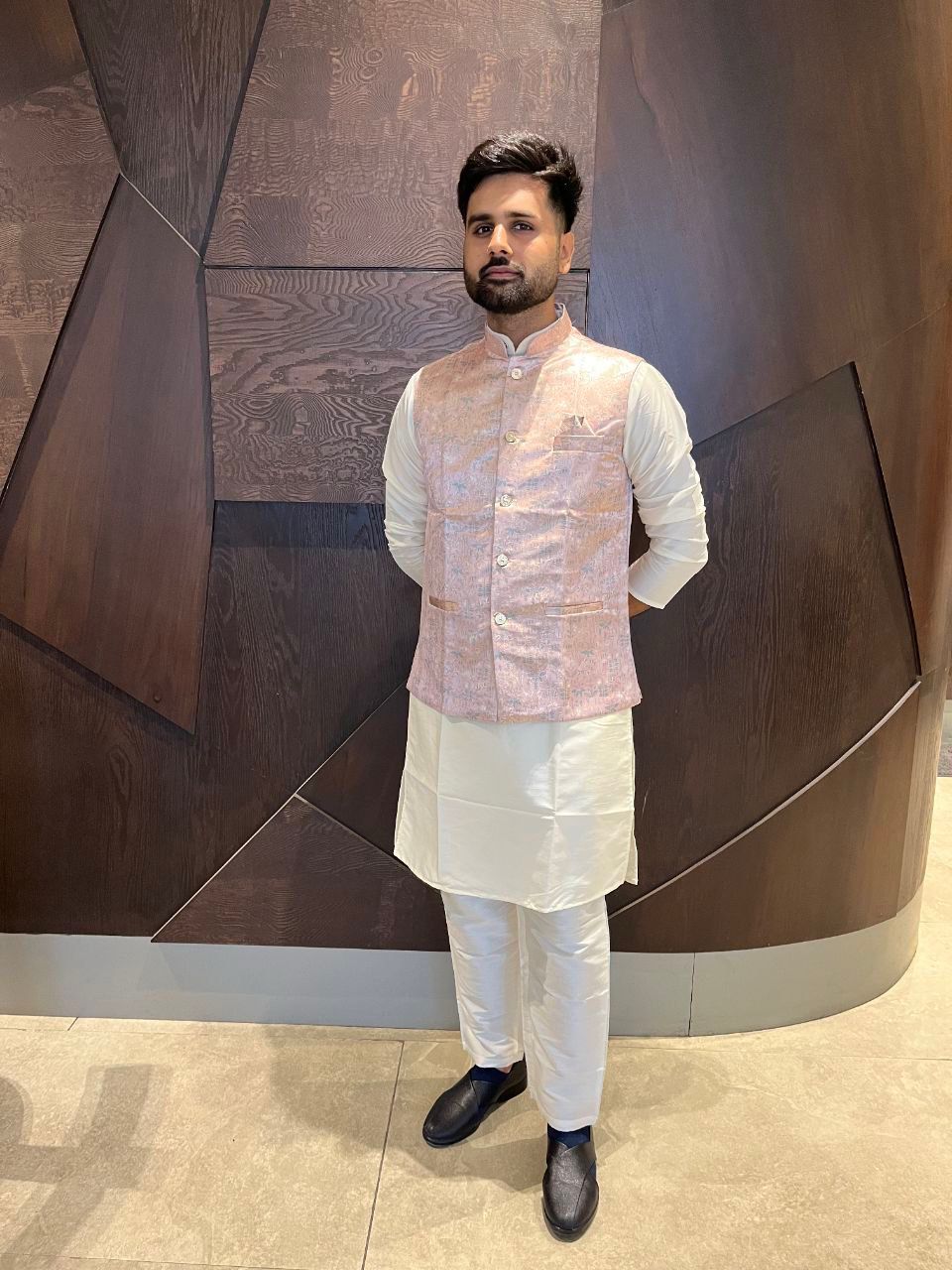Traditional Wear Pure Cotton Kurta With Koti Set For Men's