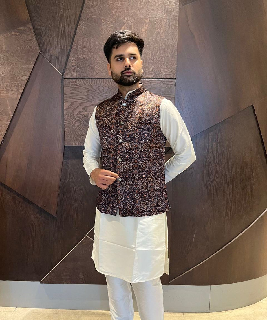 Traditional Wear Pure Cotton Kurta With Koti Set For Men's