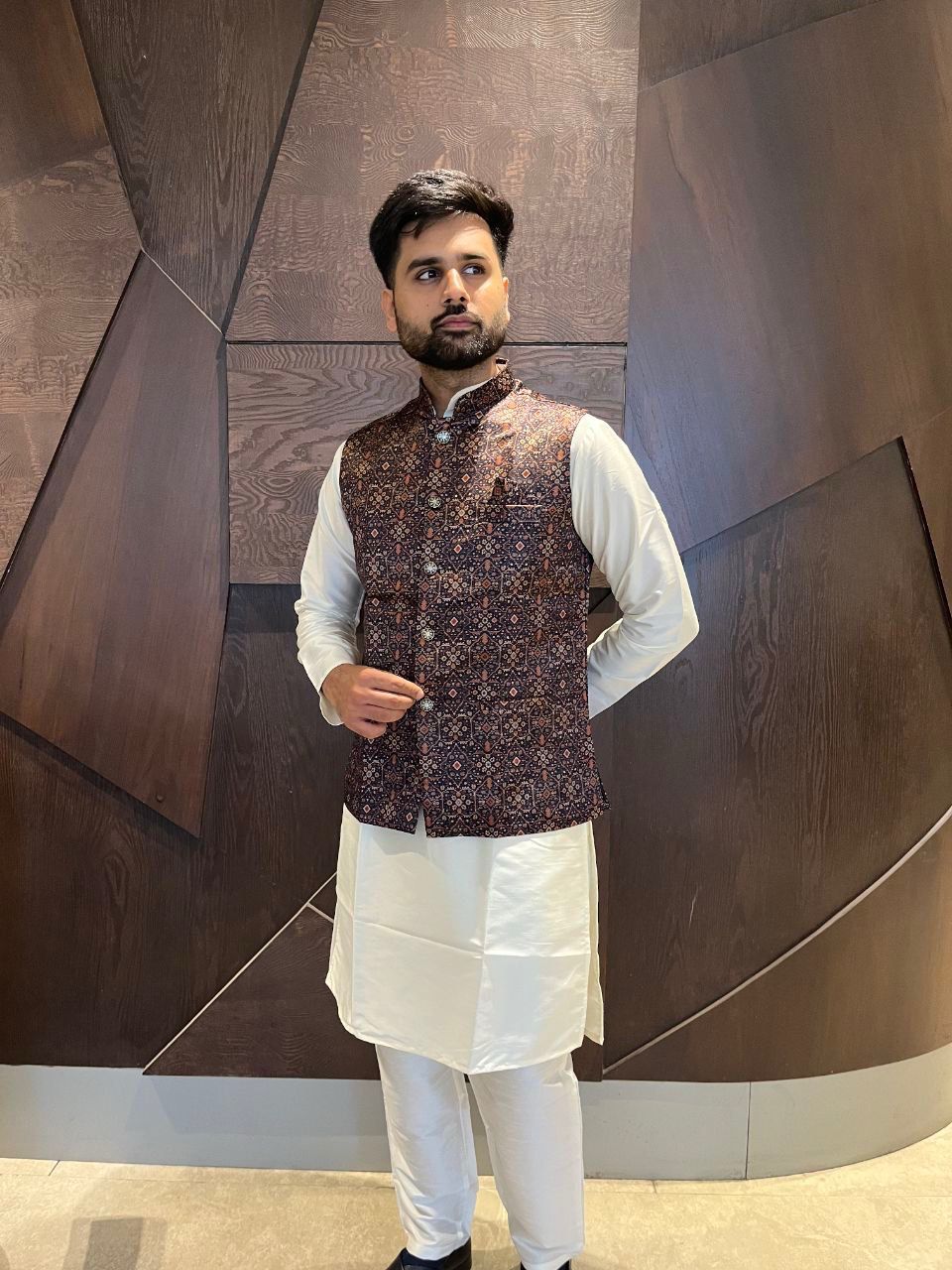 Traditional Wear Pure Cotton Kurta With Koti Set For Men's